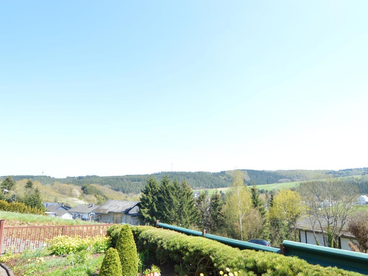 Apartment In Eifel With Children S Playground Lirstal Eksteriør billede