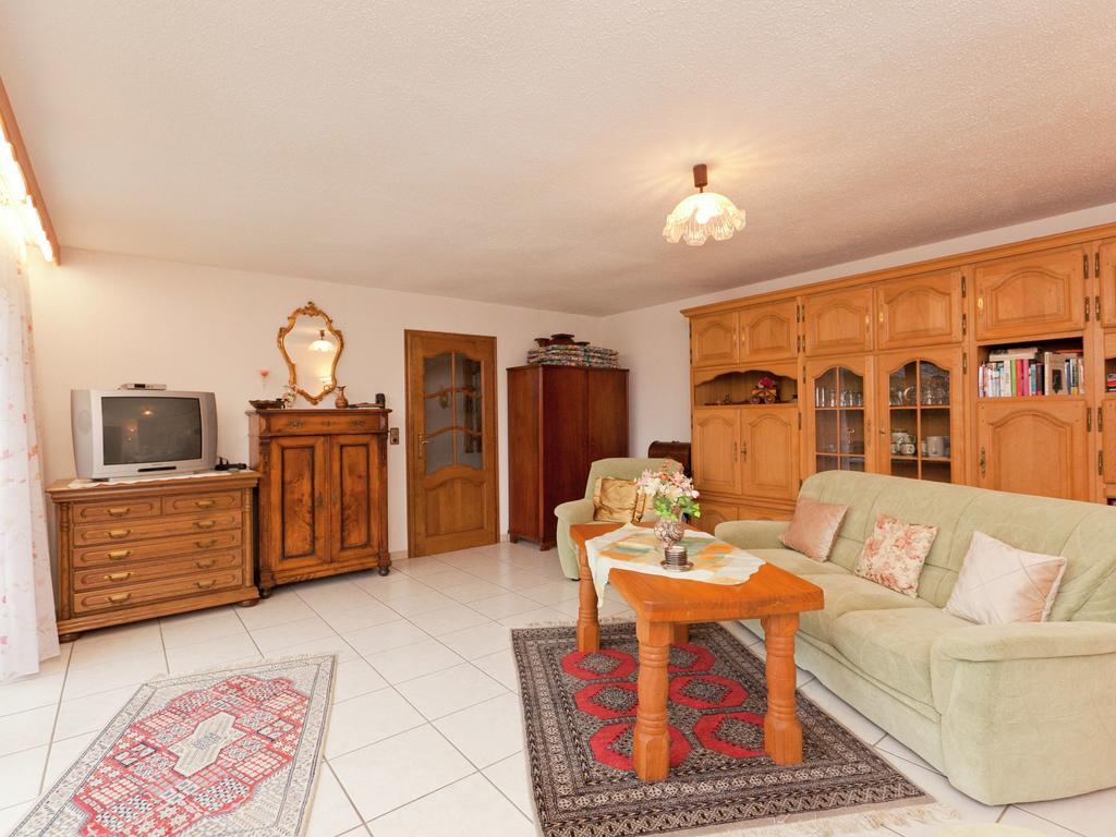Apartment In Eifel With Children S Playground Lirstal Eksteriør billede